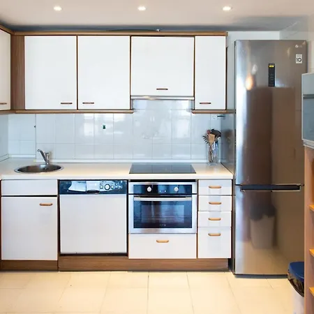 아파트 Earra - Eguzki - Garaje,1 Min Playa, Piscina 자라우츠